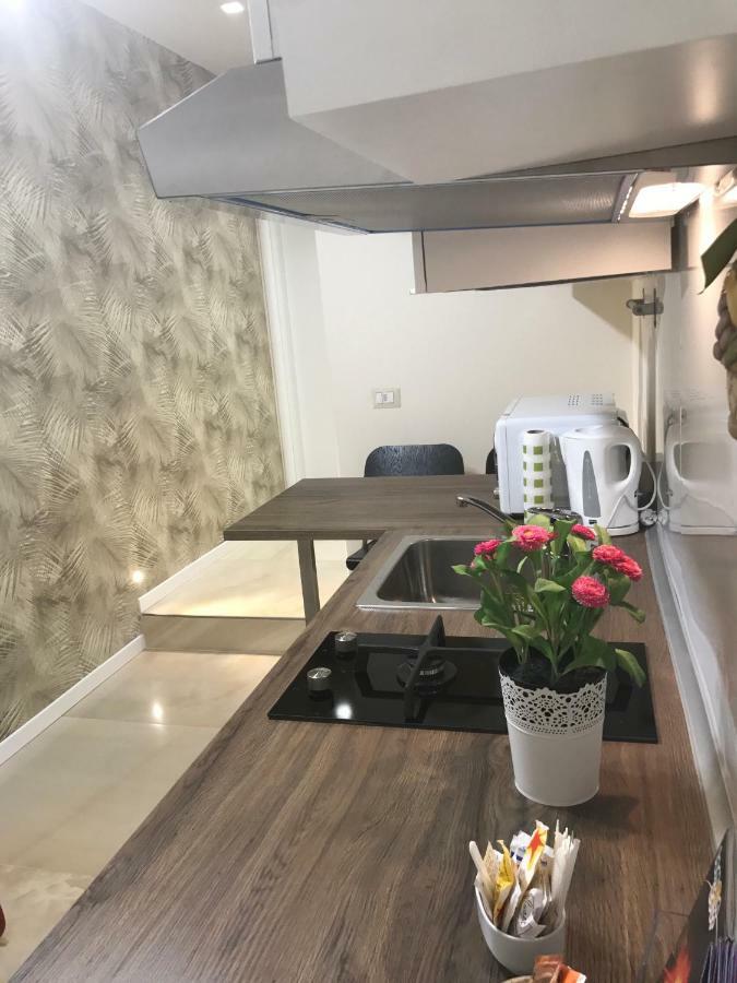 Bed and Breakfast Aquila House Катания Экстерьер фото